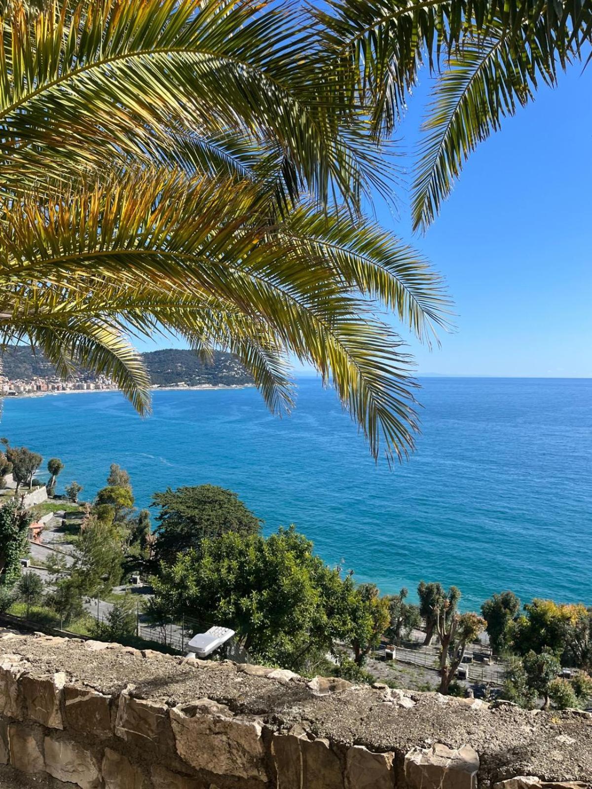 Bellissima Cervo Apartment Bagian luar foto